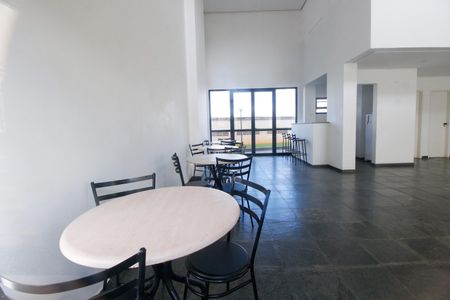 Apartamento para alugar com 90m², 2 quartos e 2 vagasÁrea comum - Salão de festas
