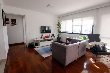 Apartamento para alugar com 90m², 2 quartos e 2 vagasSala