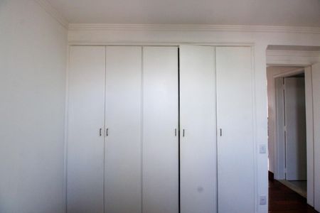 Apartamento para alugar com 90m², 2 quartos e 2 vagasQuarto