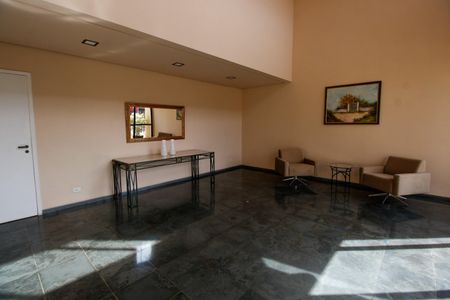 Apartamento para alugar com 90m², 2 quartos e 2 vagasHall social