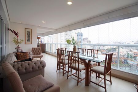 Apartamento à venda com 119m², 3 quartos e 2 vagasVaranda - Sala