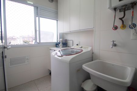 Apartamento à venda com 119m², 3 quartos e 2 vagasÁrea de Serviço