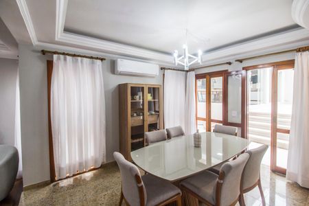 Casa de condomínio à venda com 360m², 4 quartos e 4 vagasSala de Jantar