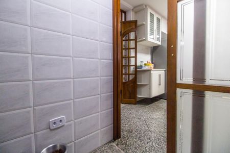 Casa de condomínio à venda com 360m², 4 quartos e 4 vagasÁrea de Serviço