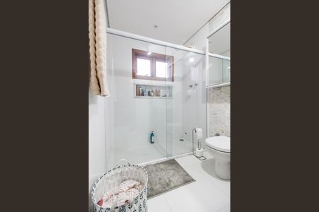 Casa de condomínio à venda com 360m², 4 quartos e 4 vagasBanheiro da Suíte 2