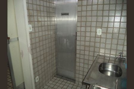 Casa à venda com 65m², 4 quartos e sem vaga