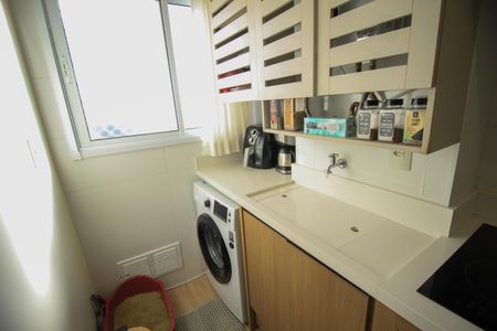 Apartamento à venda com 55m², 2 quartos e 1 vaga Apartamento à venda com 55m², 2 quartos e 1 vagaÁrea de Serviço