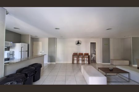 Apartamento para alugar com 63m², 2 quartos e 1 vaga Apartamento para alugar com 63m², 2 quartos e 1 vagaÁrea comum - Salão de festas