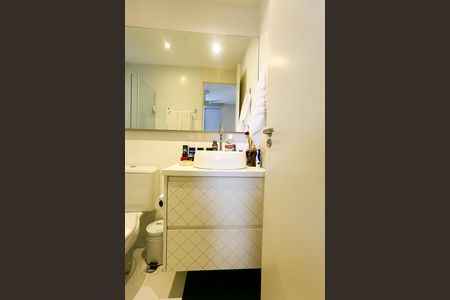 Apartamento para alugar com 63m², 2 quartos e 1 vaga Apartamento para alugar com 63m², 2 quartos e 1 vagaBanheiro da Suíte
