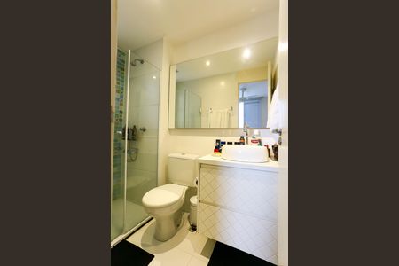 Apartamento para alugar com 63m², 2 quartos e 1 vaga Apartamento para alugar com 63m², 2 quartos e 1 vagaBanheiro da Suíte