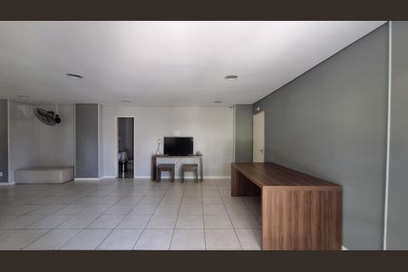 Apartamento para alugar com 63m², 2 quartos e 1 vaga Apartamento para alugar com 63m², 2 quartos e 1 vagaÁrea comum - Salão de festas
