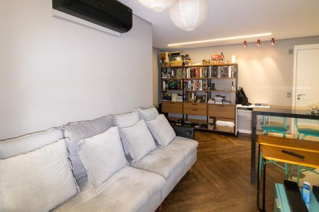 Apartamento à venda com 66m², 2 quartos e 1 vagaSala