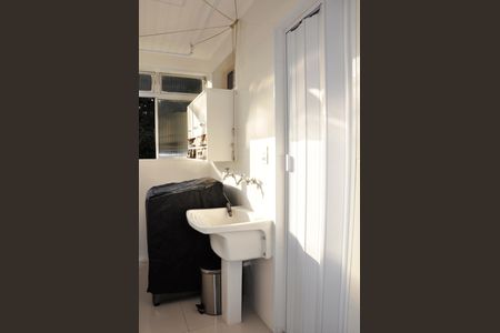 Apartamento à venda com 54m², 2 quartos e 1 vaga Apartamento à venda com 54m², 2 quartos e 1 vagaÁrea de Serviço