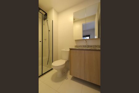 Studio para alugar com 28m², 1 quarto e sem vaga Studio para alugar com 28m², 1 quarto e sem vagaBanheiro da Suíte