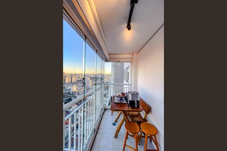 Apartamento para alugar com 55m², 1 quarto e 1 vagaVaranda da Sala