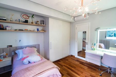 Apartamento à venda com 234m², 3 quartos e 4 vagasSuite 2