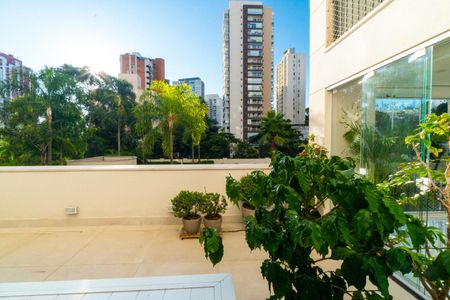 Apartamento à venda com 234m², 3 quartos e 4 vagasVista da Suite 3