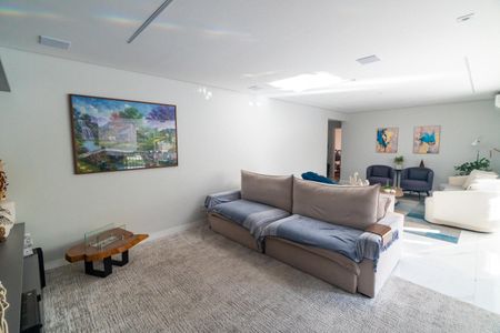 Apartamento à venda com 234m², 3 quartos e 4 vagasSala