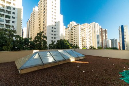 Apartamento à venda com 234m², 3 quartos e 4 vagasVista da Suite 2