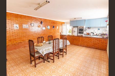 Casa à venda com 209m², 4 quartos e 2 vagasCozinha