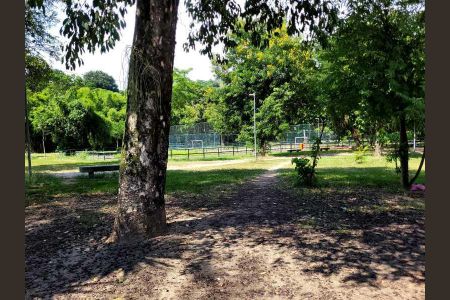 Apartamento à venda com 216m², 2 quartos e sem vaga