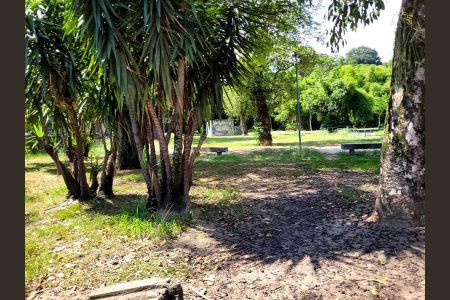 Apartamento à venda com 216m², 2 quartos e sem vaga