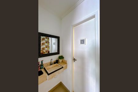 Casa à venda com 160m², 3 quartos e 4 vagasLavabo 2