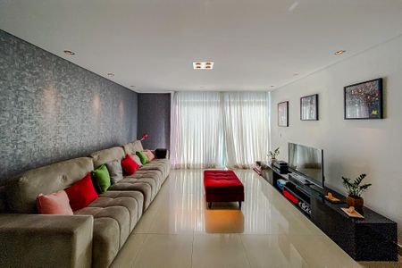 Casa à venda com 160m², 3 quartos e 4 vagasSala