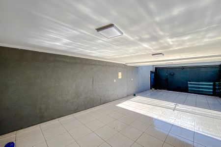 Casa à venda com 160m², 3 quartos e 4 vagasGaragem