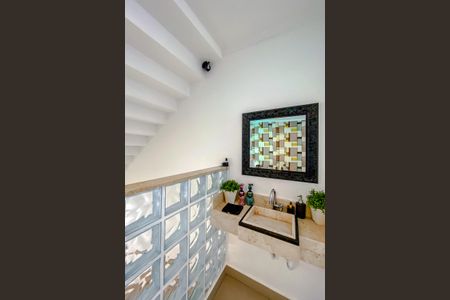 Casa à venda com 160m², 3 quartos e 4 vagasLavabo 2