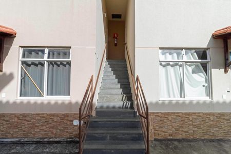 Casa de condomínio à venda com 55m², 2 quartos e 1 vagaEntrada