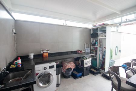 Apartamento à venda com 136m², 3 quartos e 2 vagasÁrea de Serviço