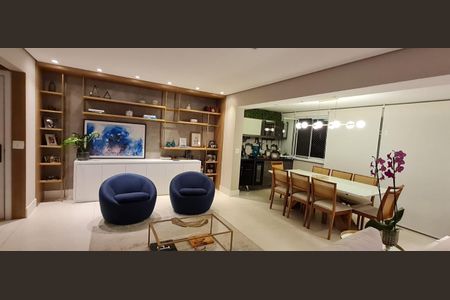 Apartamento à venda com 131m², 2 quartos e 2 vagasSala