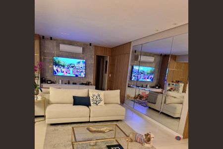 Apartamento à venda com 131m², 2 quartos e 2 vagasSala