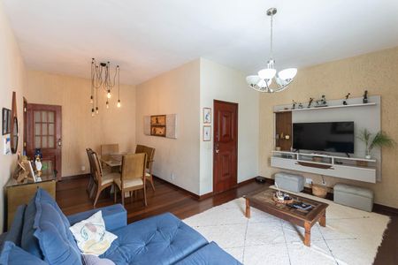 Apartamento à venda com 130m², 3 quartos e 2 vagasSala