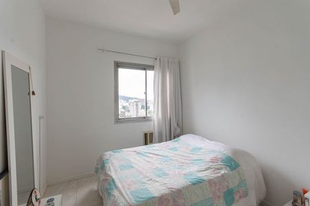 Apartamento à venda com 130m², 3 quartos e 2 vagasQuarto 1