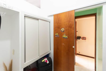 Apartamento à venda com 130m², 3 quartos e 2 vagasQuarto 2
