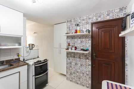 Apartamento à venda com 130m², 3 quartos e 2 vagasCozinha