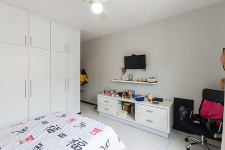 Apartamento à venda com 130m², 3 quartos e 2 vagasSuíte