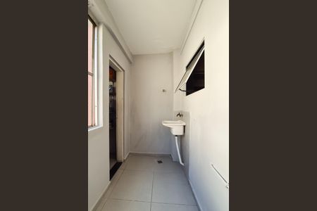 Apartamento à venda com 72m², 2 quartos e 1 vaga Apartamento à venda com 72m², 2 quartos e 1 vagaÁrea de Serviço