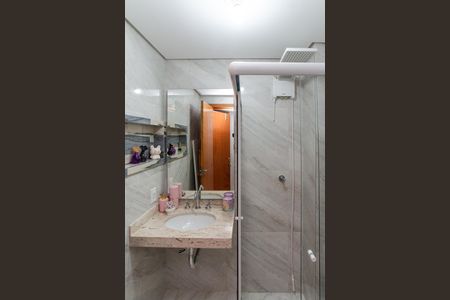 Casa de condomínio para alugar com 110m², 2 quartos e 2 vagasBanheiro da Suíte 2