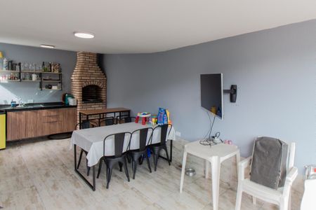 Casa de condomínio para alugar com 110m², 2 quartos e 2 vagasTerraço