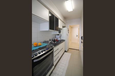 Apartamento à venda com 98m², 2 quartos e 2 vagasCozinha