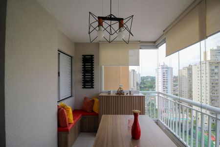 Apartamento à venda com 98m², 2 quartos e 2 vagasVaranda