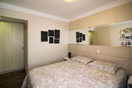 Apartamento à venda com 98m², 2 quartos e 2 vagasQuarto 2 - Suíte