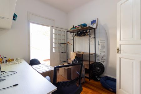 Casa à venda com 200m², 3 quartos e 2 vagasQuarto 3