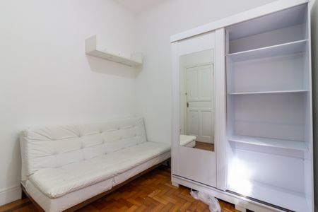 Casa à venda com 200m², 3 quartos e 2 vagasQuarto de Serviço