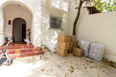 Casa à venda com 200m², 3 quartos e 2 vagasÁrea de Serviço