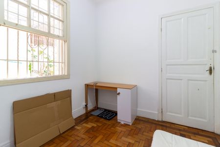 Casa à venda com 200m², 3 quartos e 2 vagasQuarto de Serviço