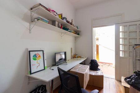 Casa à venda com 200m², 3 quartos e 2 vagasQuarto 3